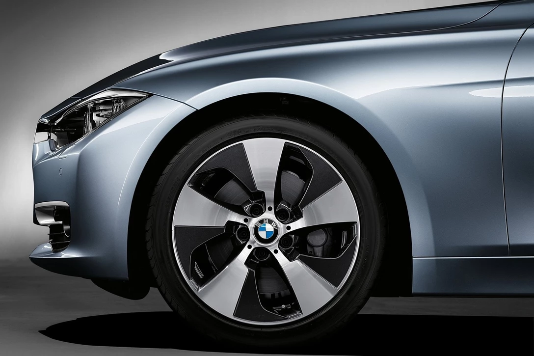 ב.מ.וו סדרה 3 2011