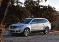 1647449-Chevrolet-Traverse-2015-02.jpg