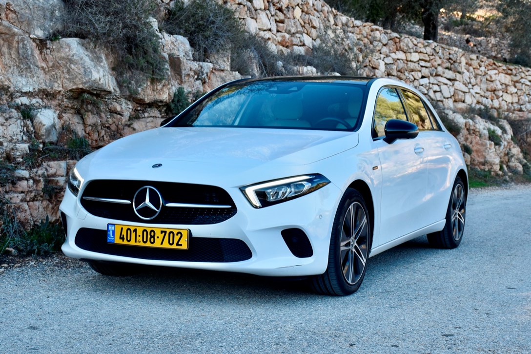 1656736-A CLASS 250E - 6.jpeg