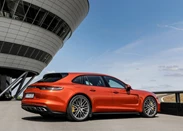 1679813-Porsche-Panamera-2023-02.jpg