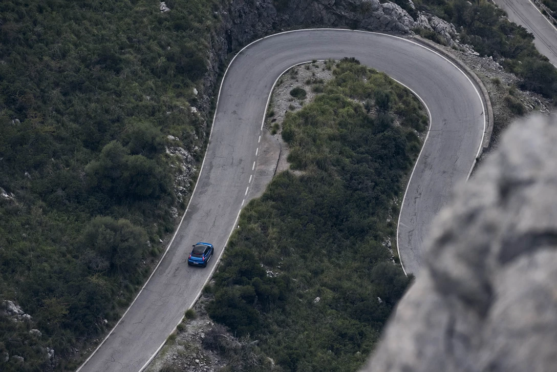 Alpine A290 GTS (2)-min.jpg