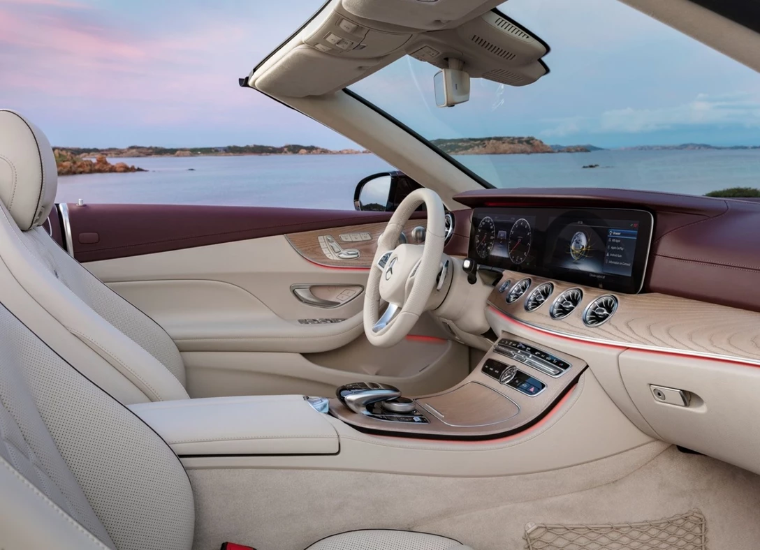 1660652-Mercedes-Benz-E-Class_Cabriolet-2019-06.jpg