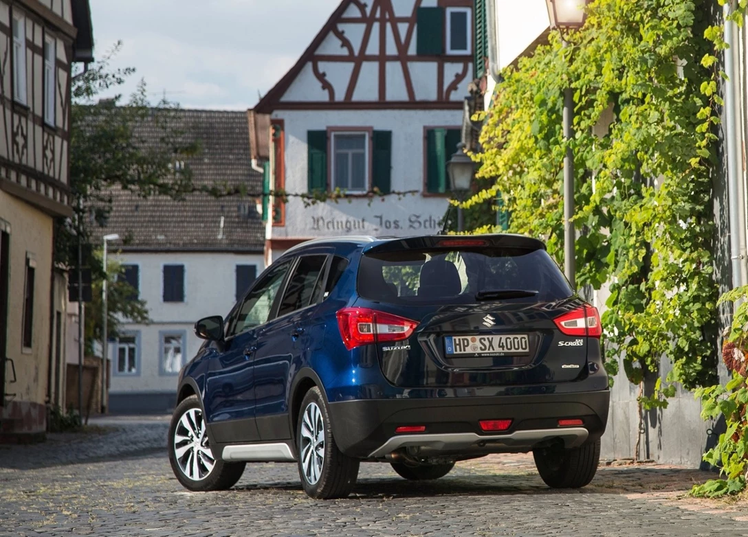 1649635-Suzuki-SX4_S-Cross-2017-1600-21.jpg