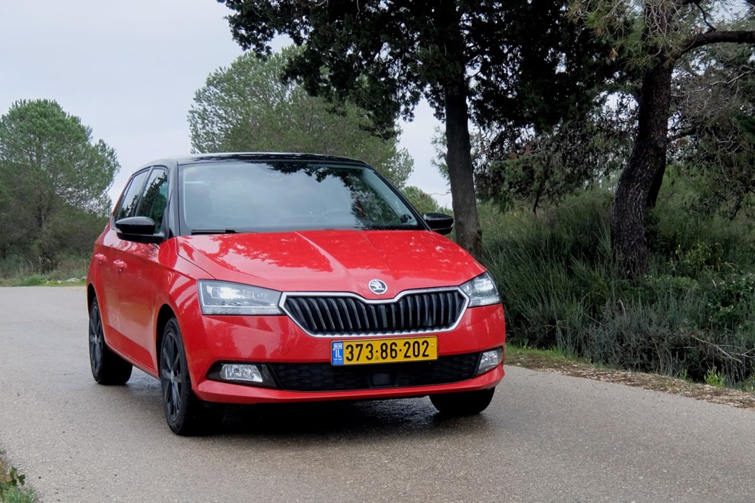 1639439-סקודה פאביה מבחן דרכים (מתיחת פנים) - 2.jpeg