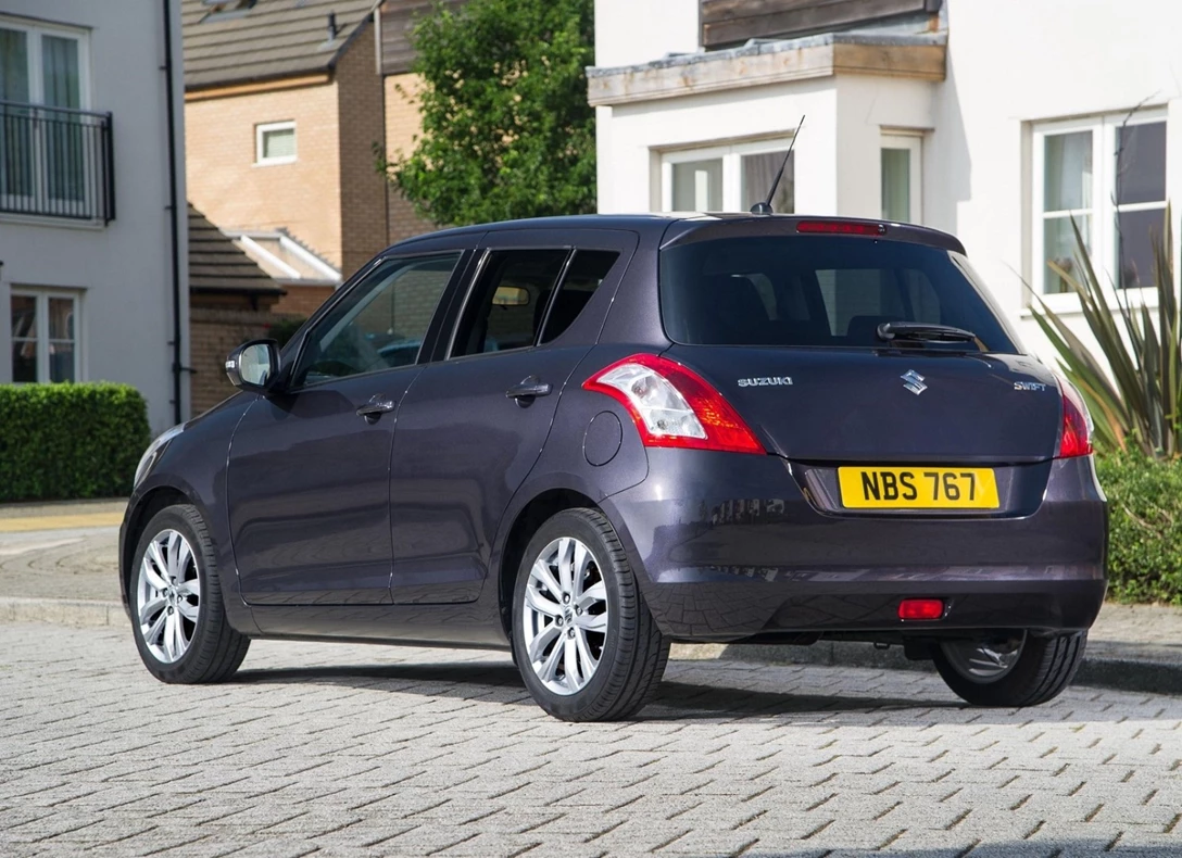 1640787-Suzuki-Swift-2014-02.jpg