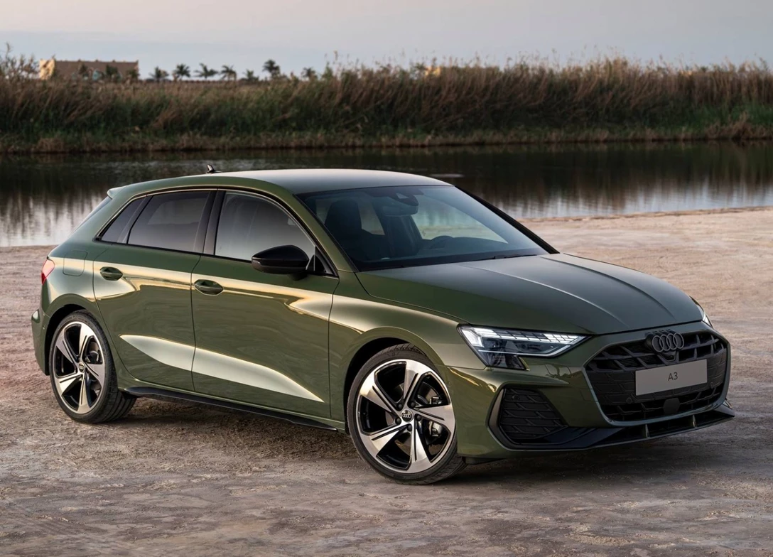 1696999-Audi-A3-Sportback-2024-02-FL.jpg