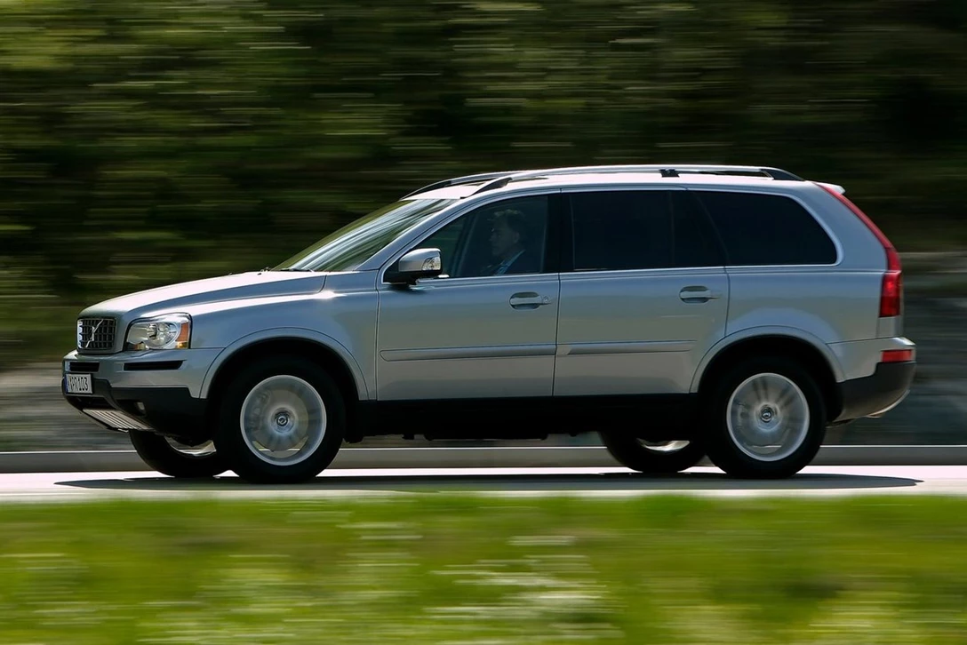 1632255-וולבו XC90 (3).jpg