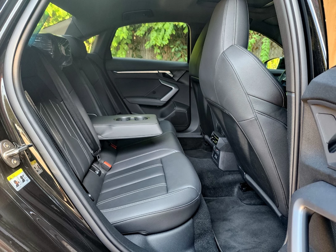 1702059-A3AUDI (34).jpg