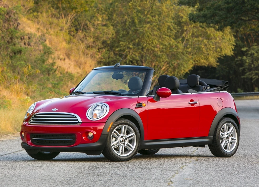 1660924-Mini-Cooper_S_Convertible-2015-02.jpg
