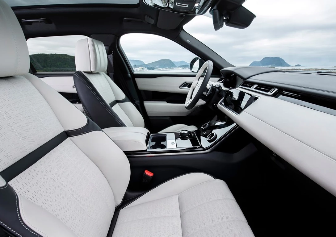 1595299-Land_Rover-Range_Rover_Velar 7.jpg