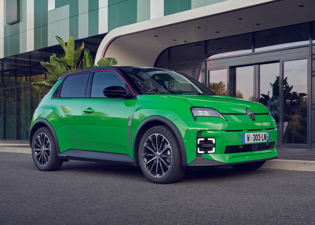 Renault 5 E-Tech electric-2025-01.jpg