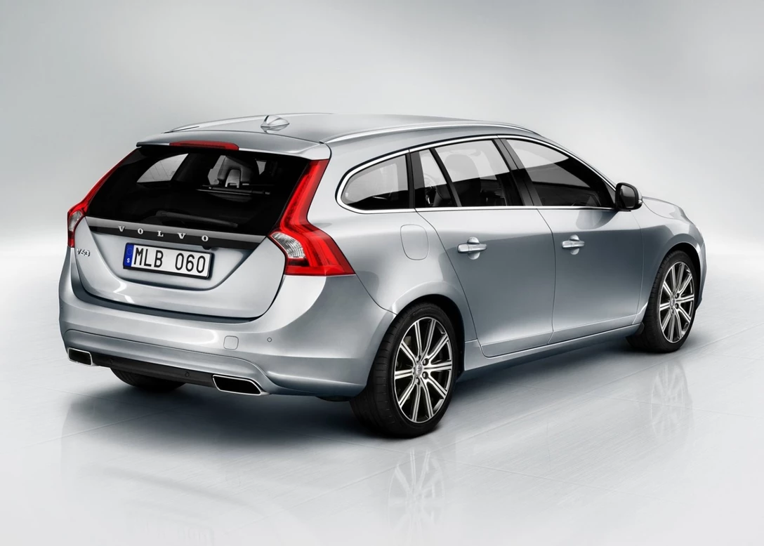 1635152-Volvo-V60-2014-02.jpg