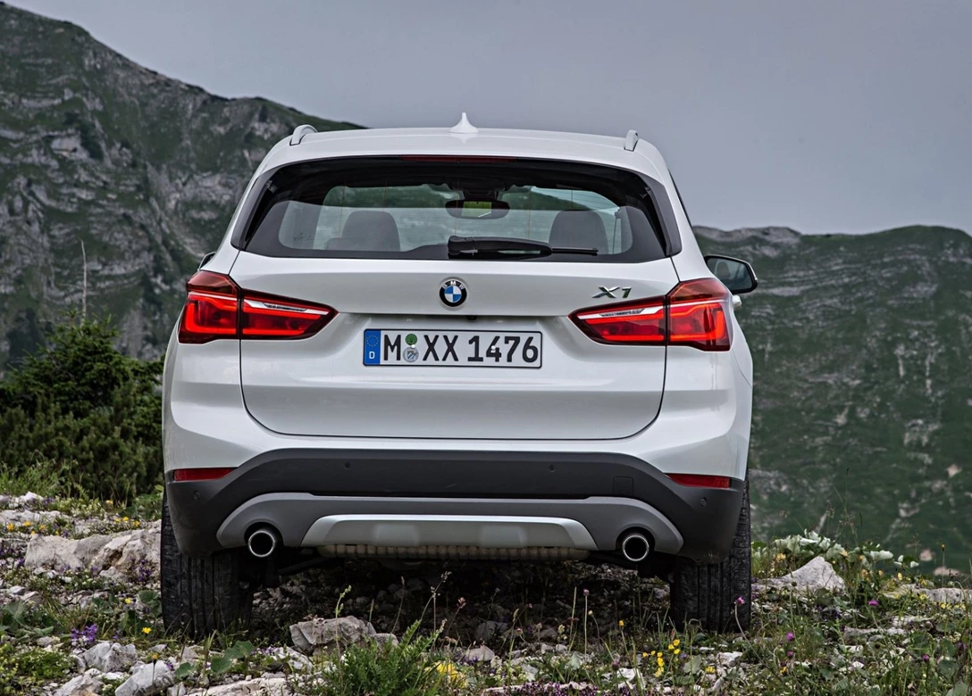 1648908-BMW-X1-2016-1600-93.jpg