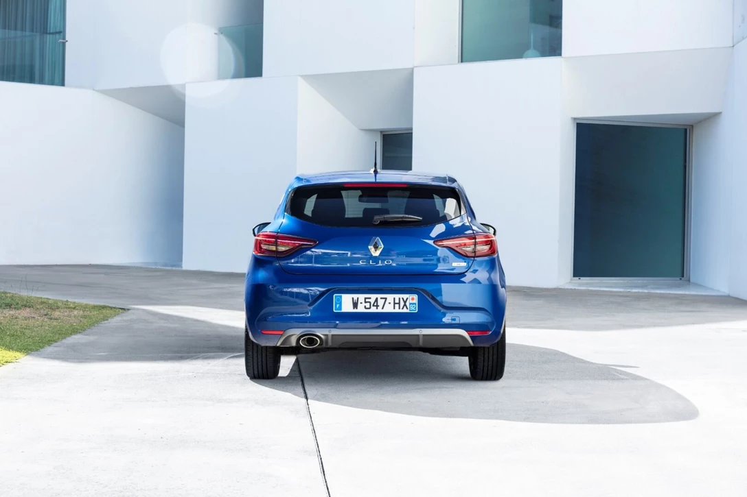 1620576-21227099_2019_-_New_Renault_CLIO_test_drive_in_Portugal.jpg