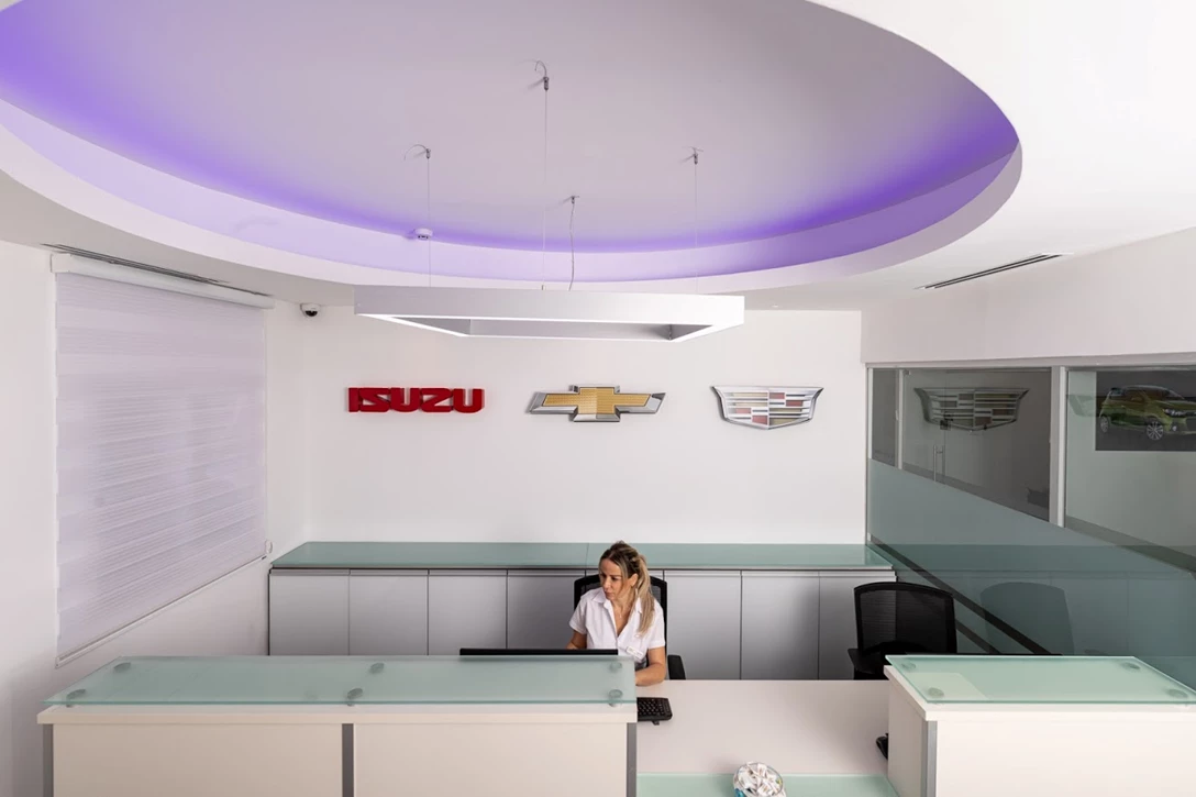 1637334-דלפק קבלה 1.jpg