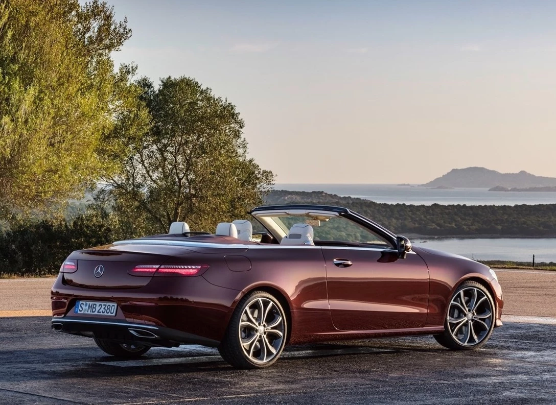 1660634-Mercedes-Benz-E-Class_Cabriolet-2020-03.jpg