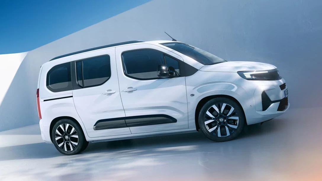1696724-opel-combo-electric-my2023-bev-exterior-tg02-16x9.jpg