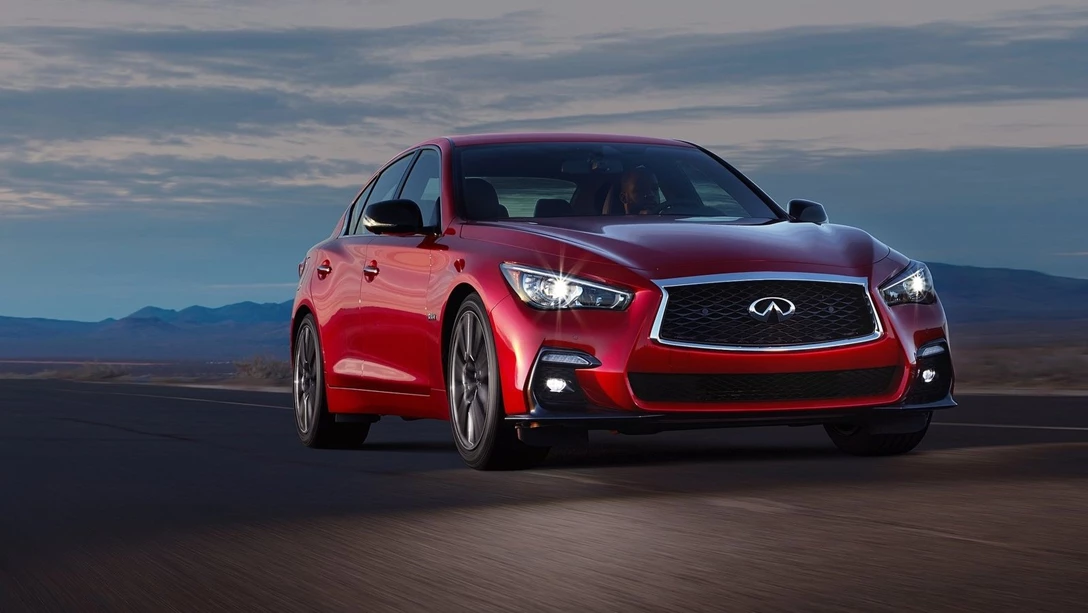 1696353-Infiniti-Q50-2018-1600-01.jpg