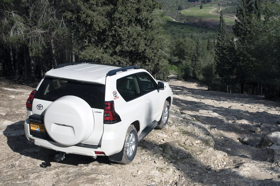 1616375-טויוטה לנד קרוזר קצר מבחן דרכים (2).jpg