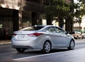 1649336-Hyundai-Elantra-2012-02.jpg