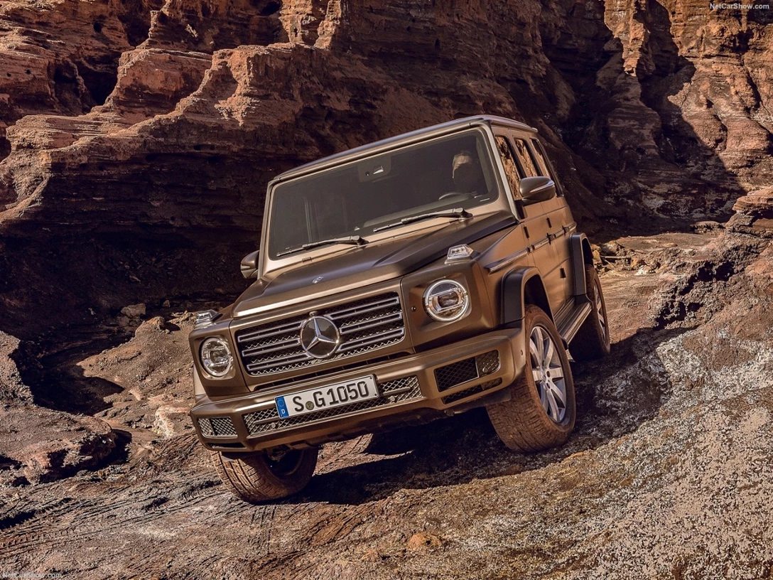 1664196-Mercedes-Benz-G-Class-2019-02.jpg