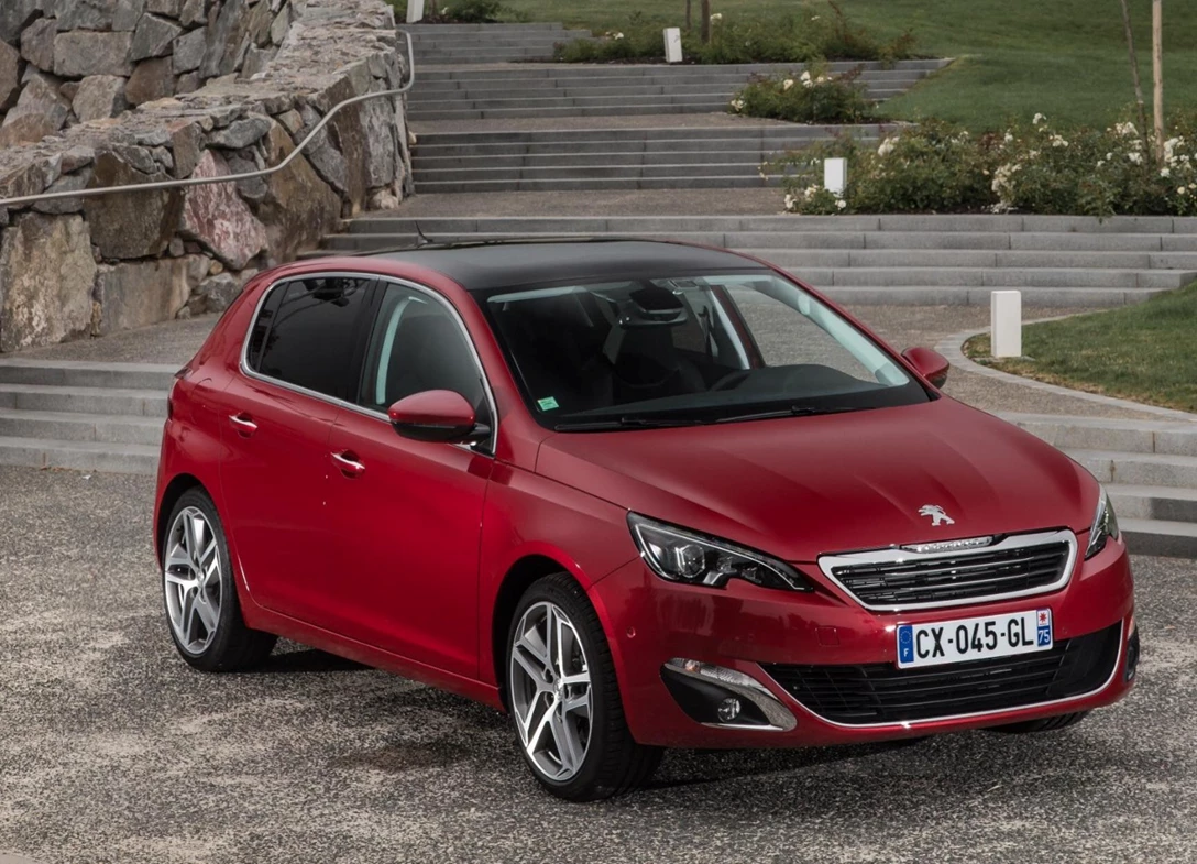 1687781-Peugeot-308-2015-01.jpg