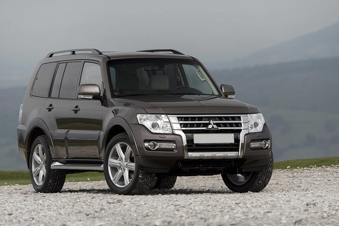 1605361-Mitsubishi-Shogun copy.JPG