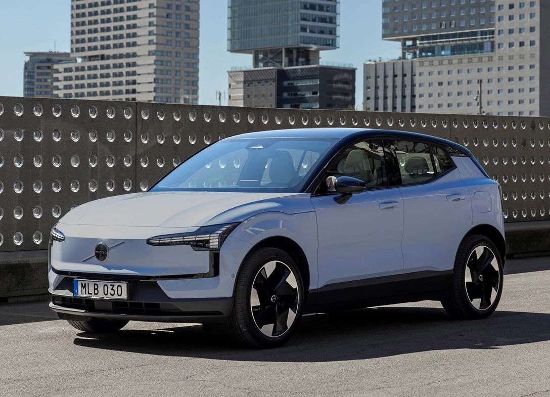 1690880-Volvo-EX30-2024-04.jpg