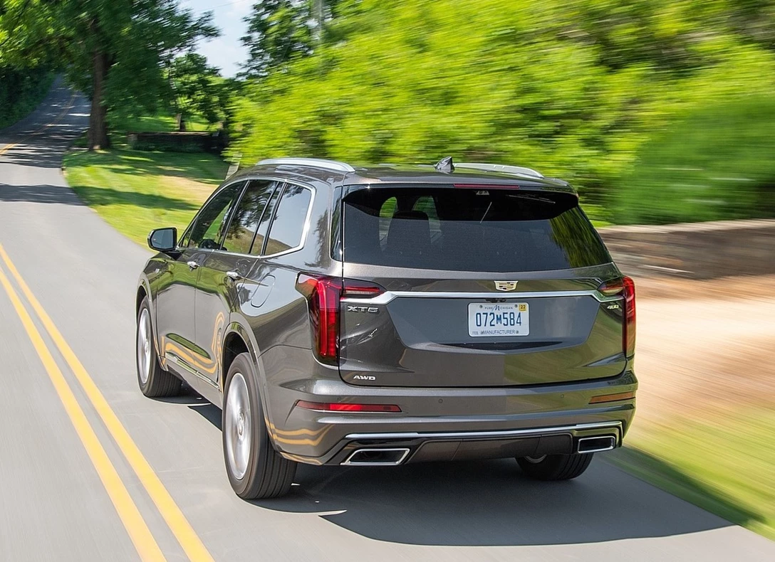 1663084-Cadillac-XT6-2020-02.jpg
