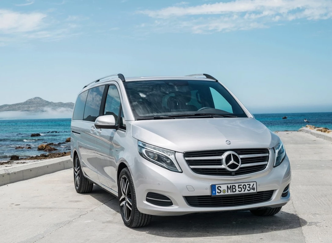 1602268-Mercedes-Benz-V-Class-8.jpg