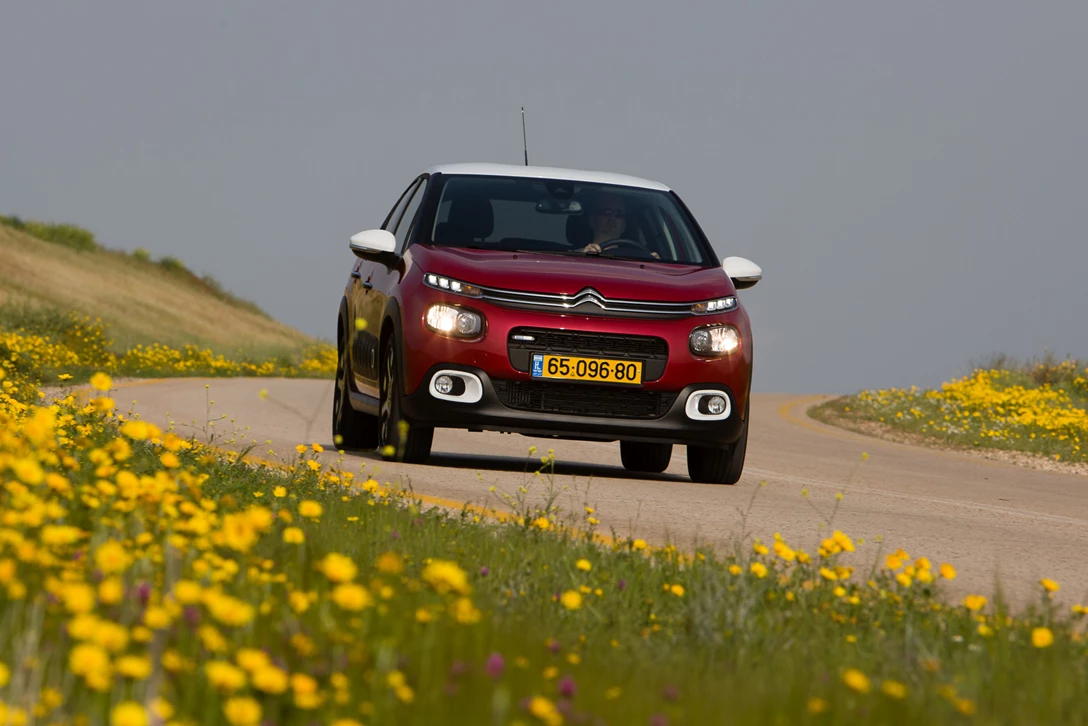 1591152-סיטרואן C3 – הסופרמיני הנבחרת של מגזין אוטו ל-2018 (3).jpg