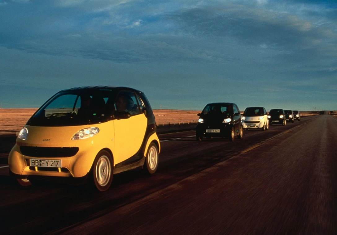 1594075-Smart-fortwo 1.jpg