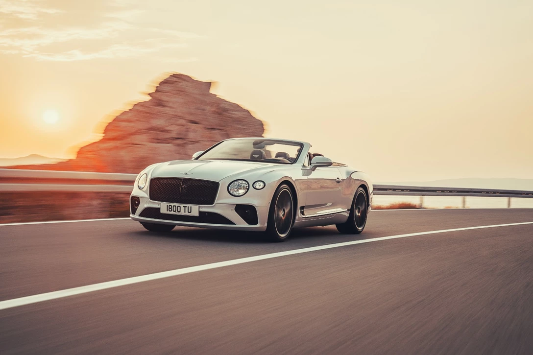 1607453-Bentley Continental GT Convertible 2.jpg