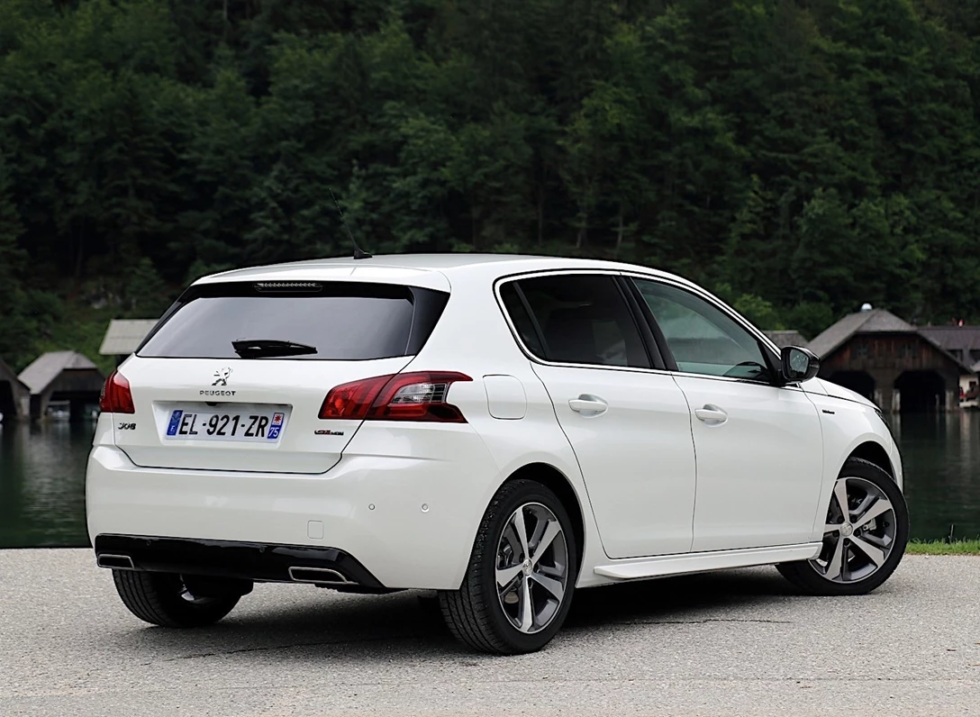1664681-Peugeot-308-2020-03.jpg