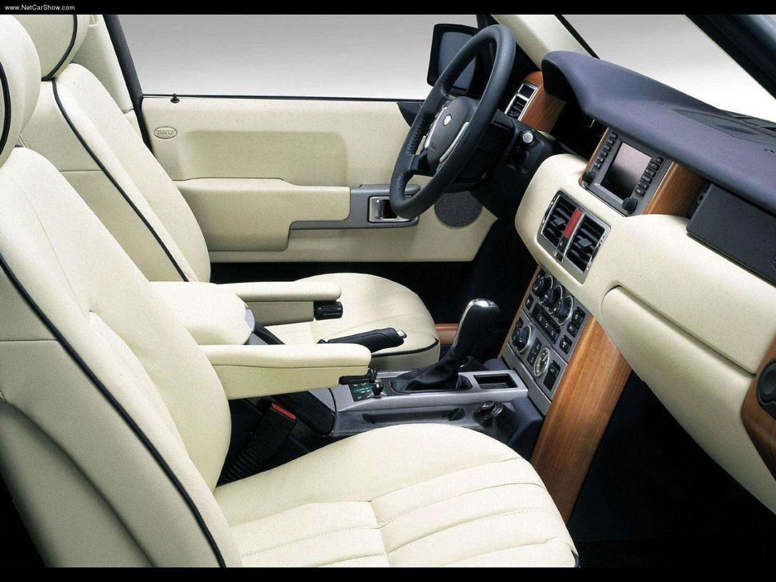 1593654-Land_Rover-Range_Rover 7.jpg