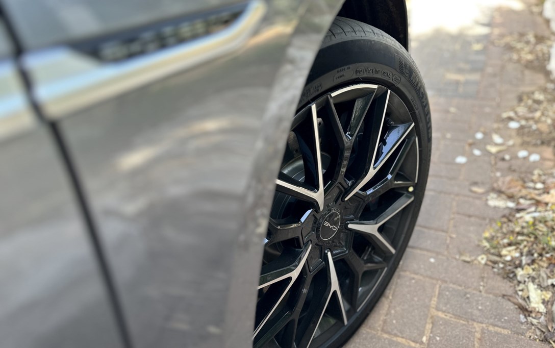 1682851-BYD HAN - 40-min.jpeg