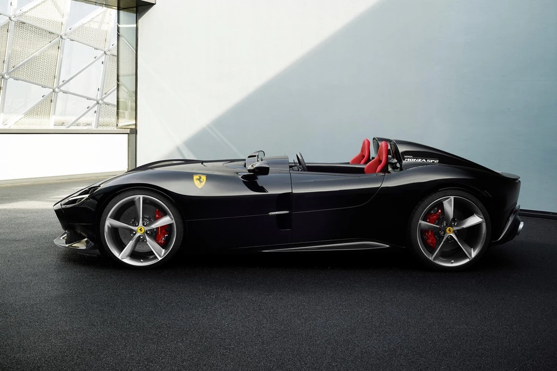 1603910-Ferrari-Monza_SP2-2019-1600-02.jpg