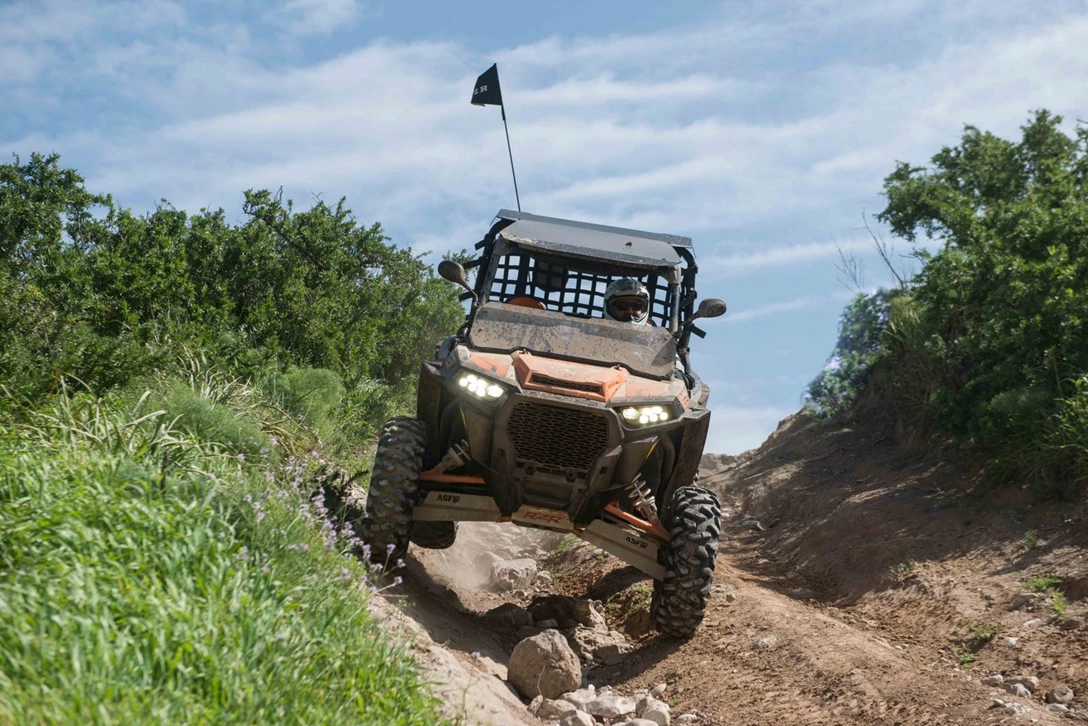 1591637-פולאריס רייזר דיינאמיקס (1).jpg