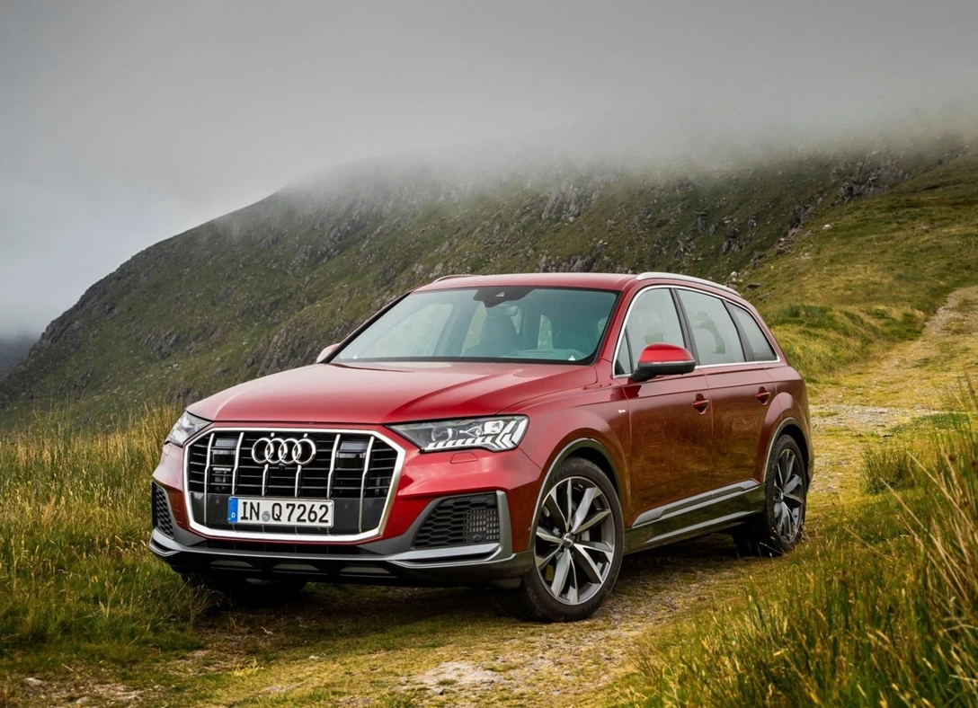 1645579-Audi-Q7-2021-02.jpg