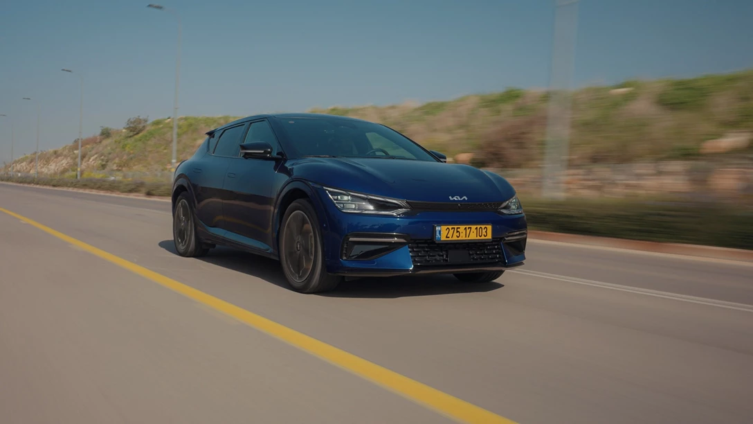 1679135-אוטו השנה 2023.00_48_12_09.Still046 copy-min.jpg