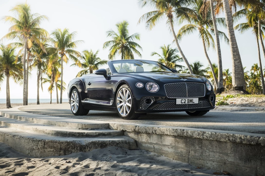 1614102-Bentley Continental GT Convertible V8 3.jpg