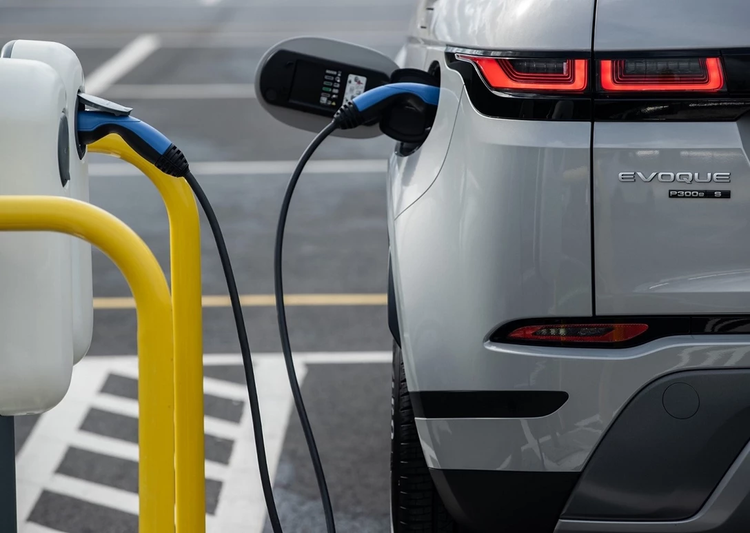 1676537-Range Rover-Evoque-2022-07.jpg