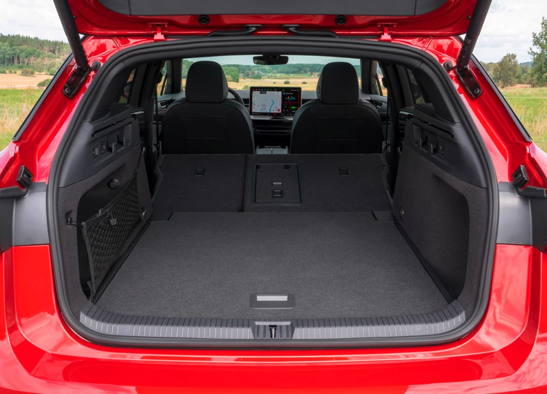 1704000-Volkswagen ID.7-2024-10.jpg