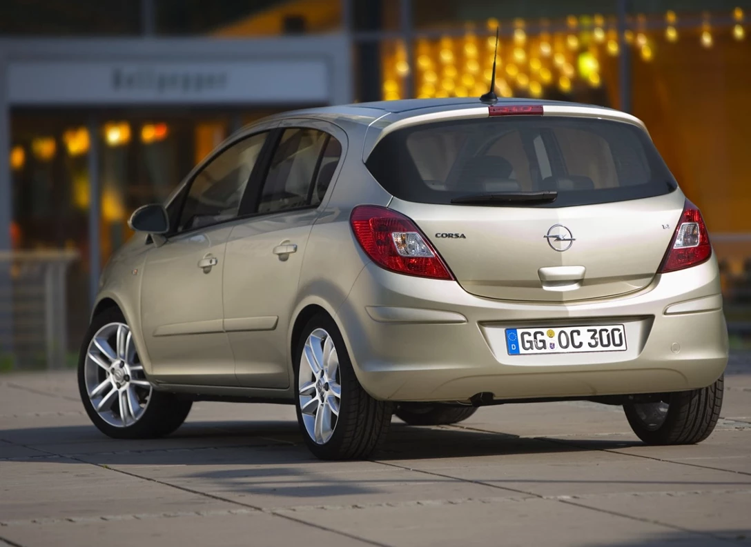 1603784-Opel-Corsa_5-door-2006-2013-2.jpg