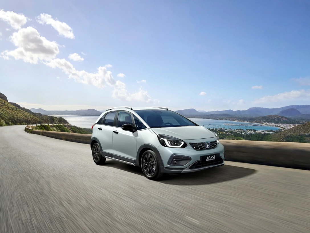1676040-433352_REFRESHED_JAZZ_e_HEV_LINE-UP_GAINS_NEW_ADVANCE_SPORT_VARIANT.jpg