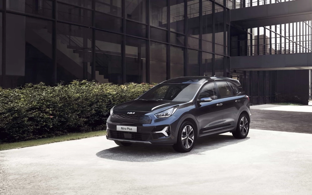 1667110-Niro-Plus_Exterior_2-min-scaled-e1659652792239.jpg