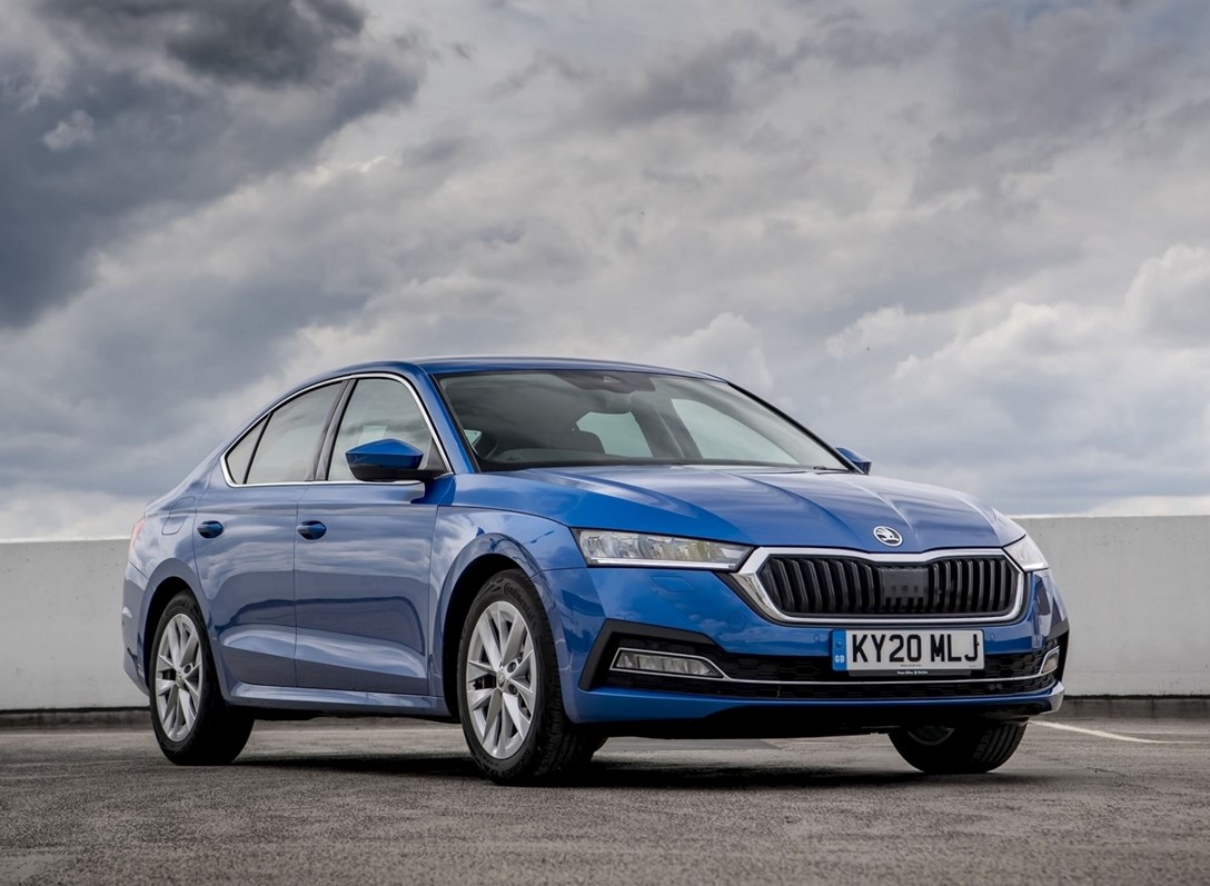 1655309-Skoda-Octavia-2021-04.jpeg