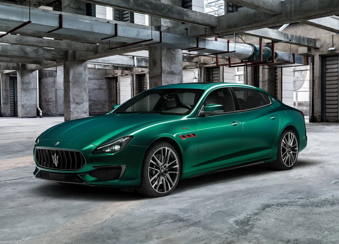 1702340-Maserati-Quattroporte-2024-16 (2).jpg