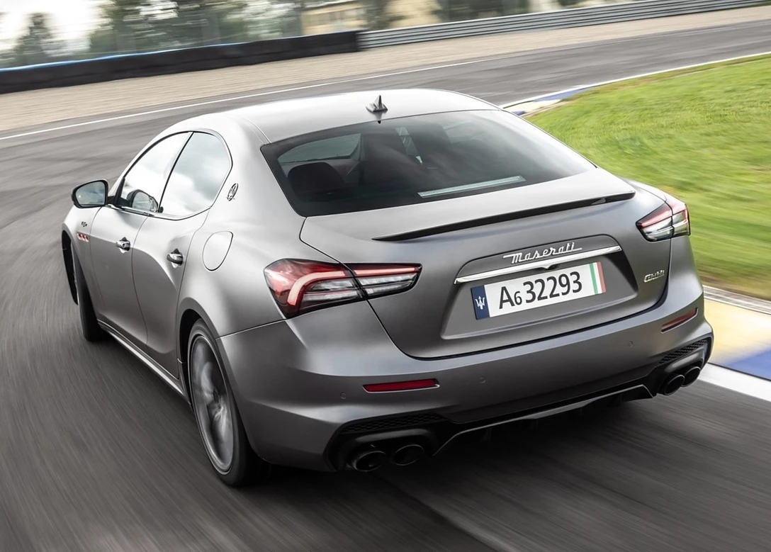 1680969-Maserati-Ghibli-2023-02.jpg
