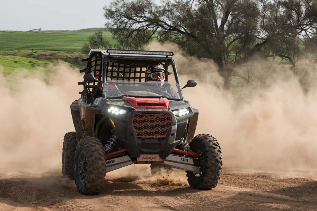 1591644-פולאריס רייזר דיינאמיקס (11).jpg